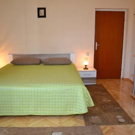 With Parking Space - Diklo, - 5880 * Ζαντάρ